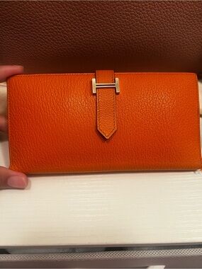 Hermès Bearn Soufflet Wallet
Orange Epsom Leather